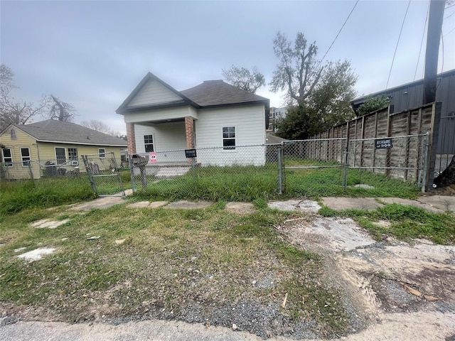 view of front of property