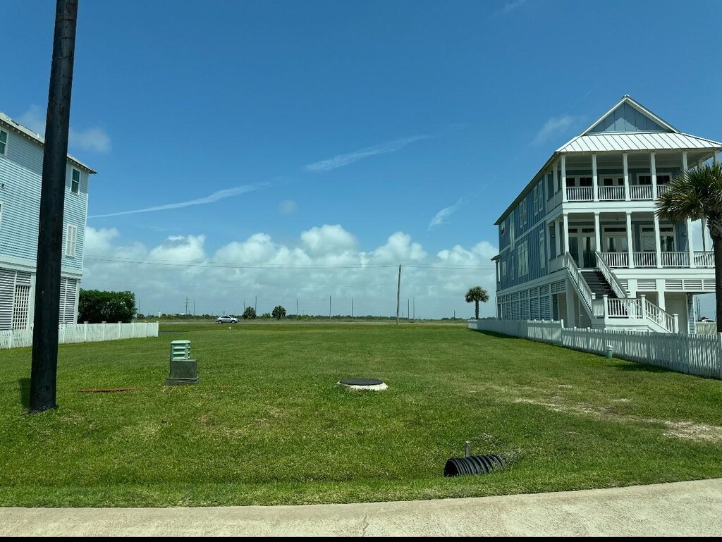 11384 Starfish Dr, Galveston, TX 77554 - photo 2