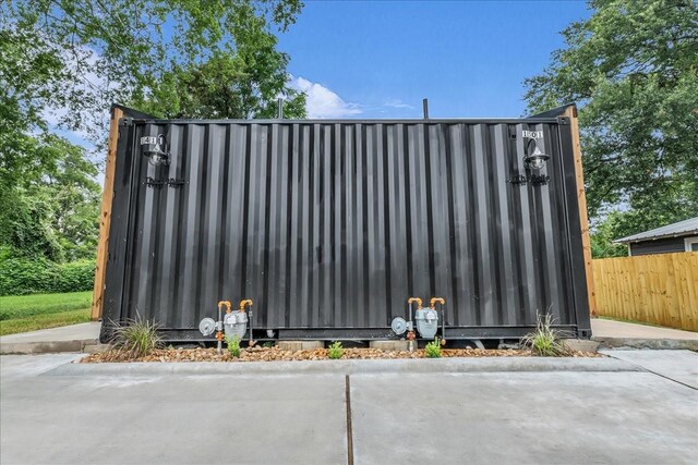 1411 Clay St, Brenham, TX 77833 - view of gate