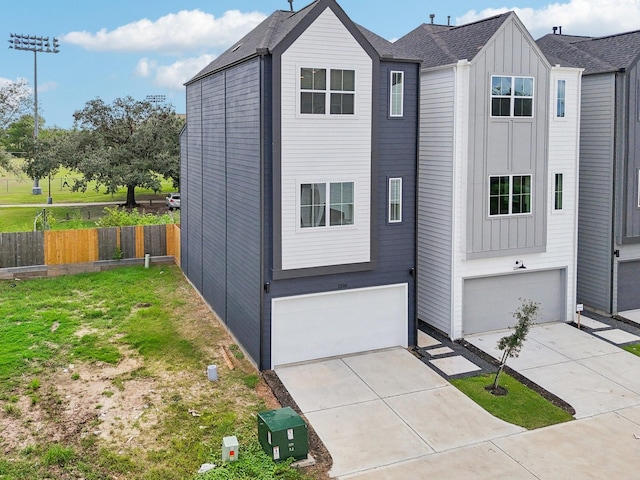 2202 Springwood Vista Ln, Houston, TX 77055