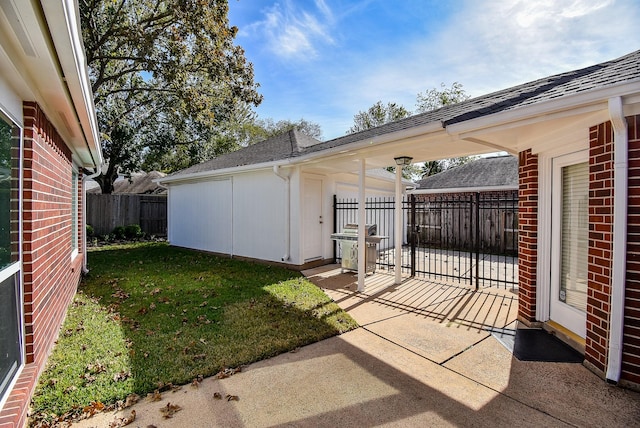 exterior space featuring a yard