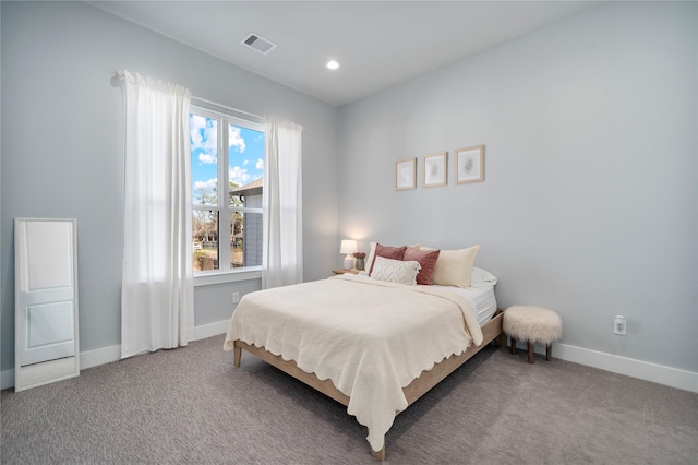 bedroom featuring carpet flooring