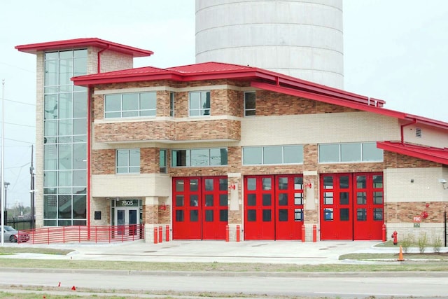 view of building exterior