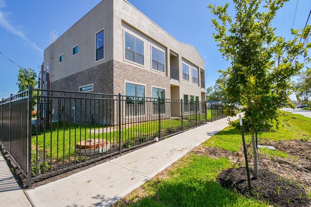 149 S 66th St, Houston, TX 77011 - photo 32