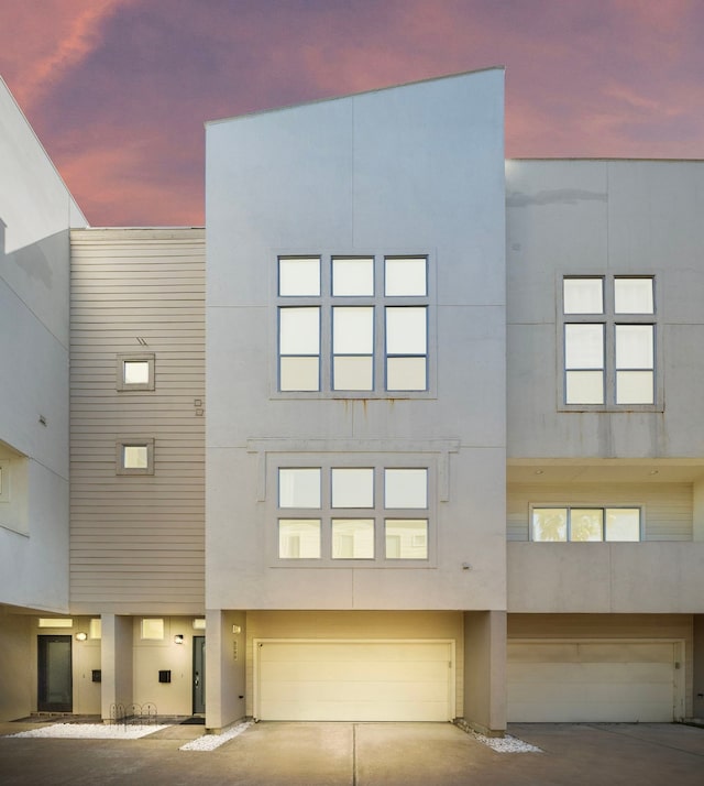 view of front of home featuring a garage