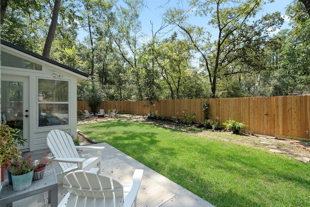 view of yard with a patio