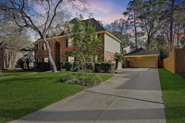 view of front of home featuring a yard