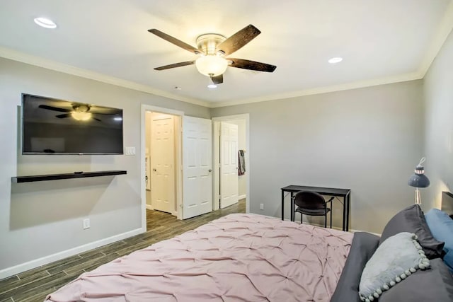 bedroom featuring ceiling fan and ornamental molding