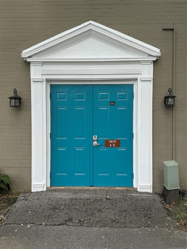 view of entrance to property