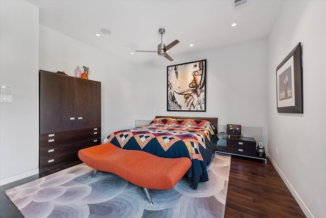 bedroom featuring dark wood-style floors, ceiling fan, recessed lighting, and baseboards