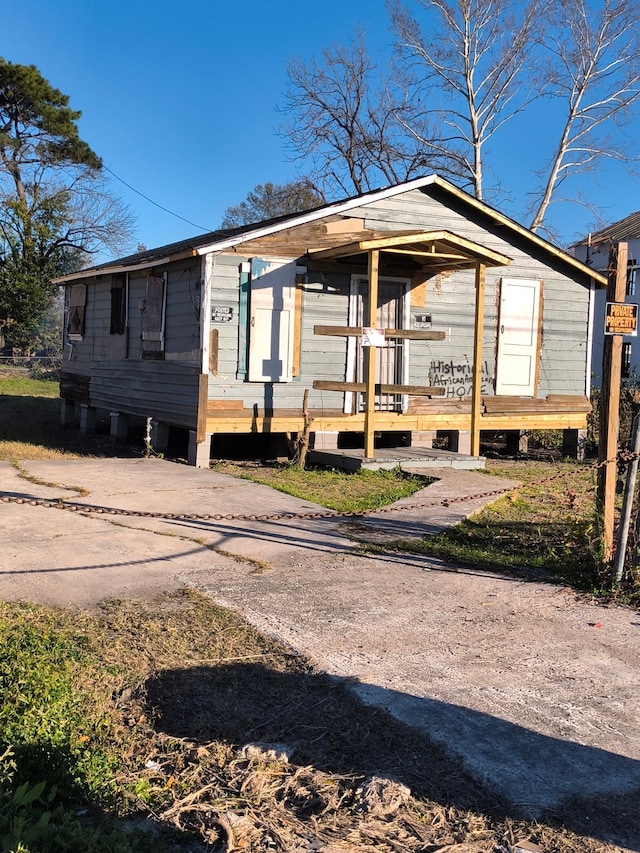 view of front of house