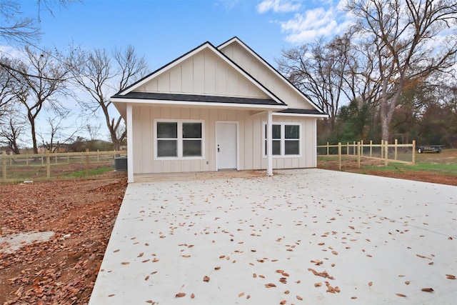 view of front of home