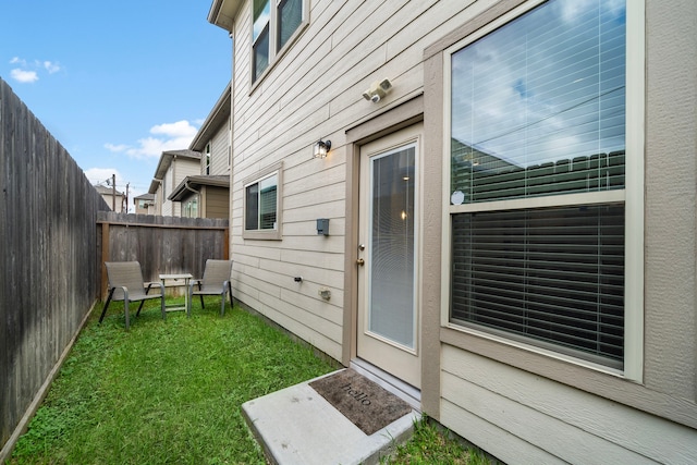 exterior space featuring a lawn