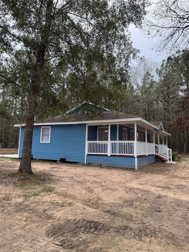 view of front facade featuring covered porch