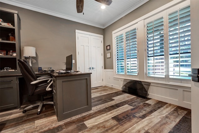 office area with dark hardwood / wood-style flooring, crown molding, and plenty of natural light