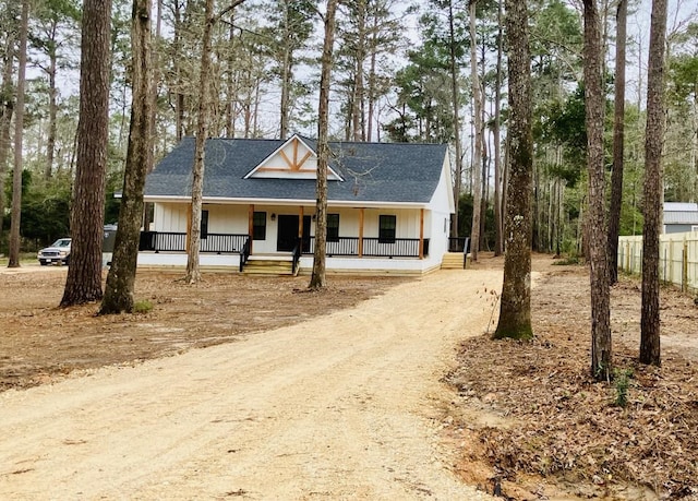 view of front of house with covered porch