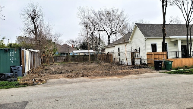 Listing photo 3 for 1808 Chestnut St, Houston TX 77009