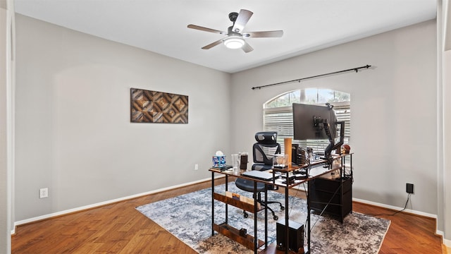 office area with wood-type flooring and ceiling fan