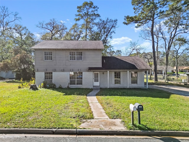 front of property featuring a front yard