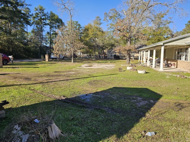 view of yard featuring a patio