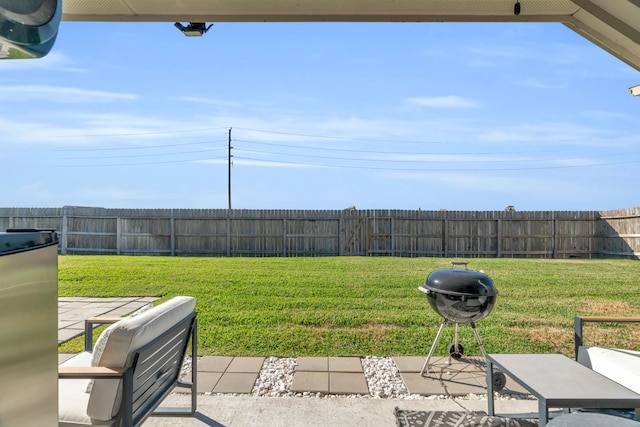 view of yard with a patio