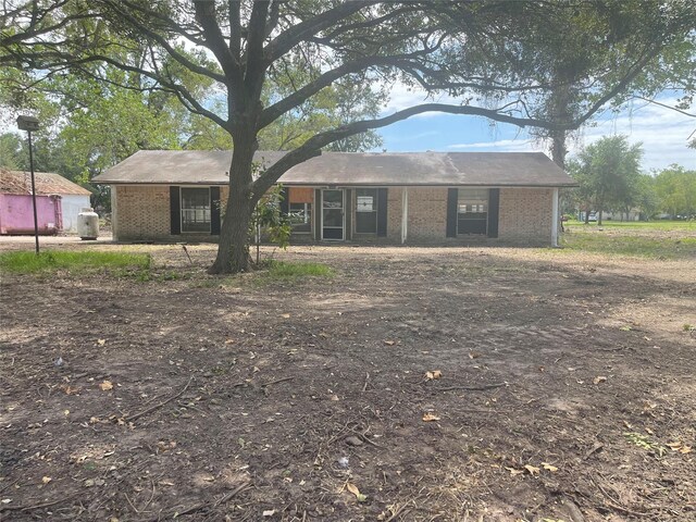 view of front of house