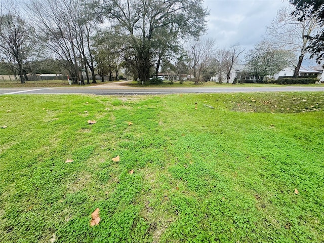 Listing photo 3 for 401 S Fm 356, Onalaska TX 77360