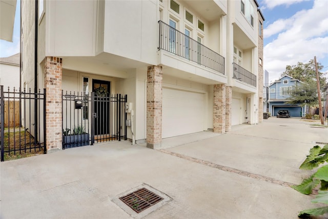 view of front of home featuring a garage