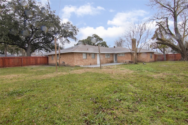 view of yard with a patio area