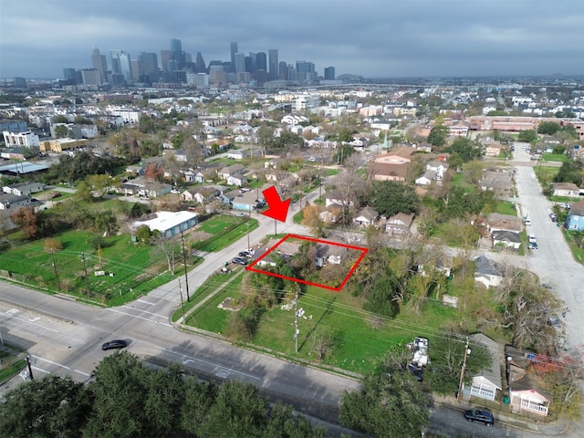 Listing photo 3 for 2602 Winbern St, Houston TX 77004