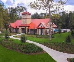 view of home's community featuring a yard