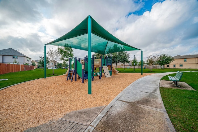 view of jungle gym featuring a yard