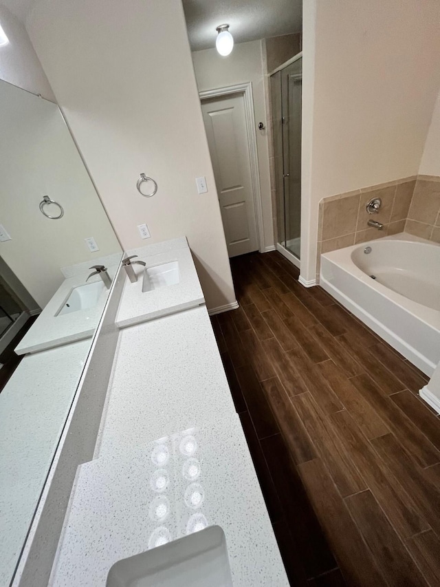 12209 Renewal Way, Houston, TX 77047 - bathroom with vanity and independent shower and bath