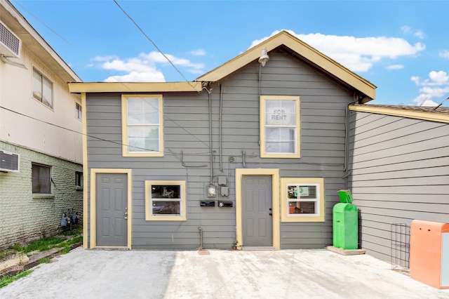 view of front of property with a patio area