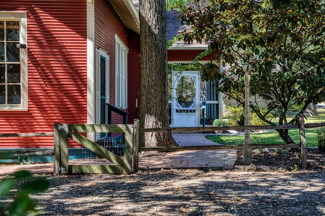 view of property entrance