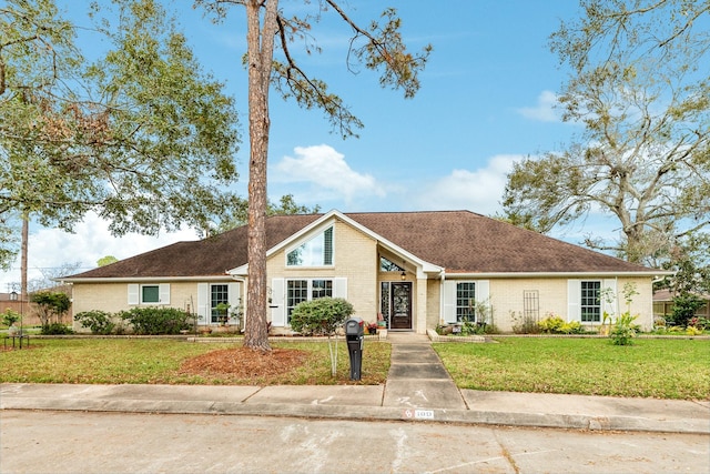 109 N Cay Ct, Angleton, TX 77515 - photo 1