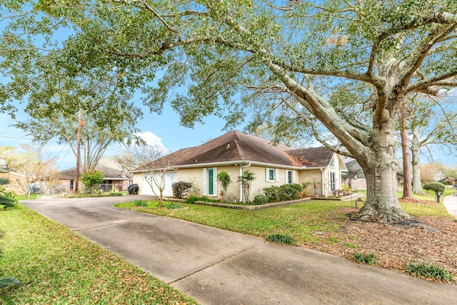 109 N Cay Ct, Angleton, TX 77515 - photo 2