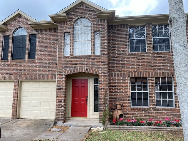 view of front of property featuring a garage