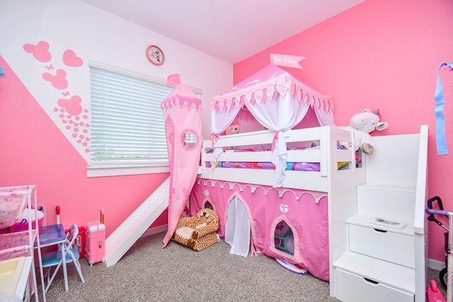 bedroom with carpet flooring