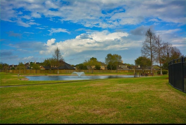 view of yard featuring a water view