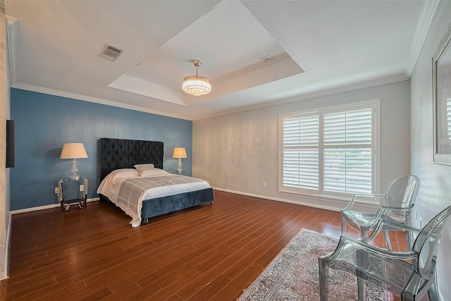 4 Rutgers Pl W, University Place, TX 77005 - bedroom featuring baseboards, wood finished floors, a tray ceiling, and crown molding