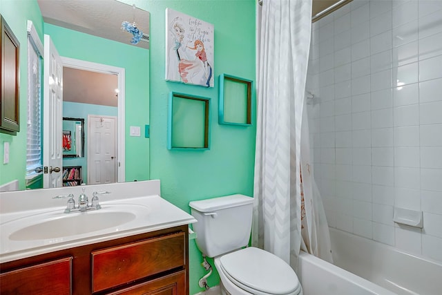 full bathroom featuring toilet, vanity, and shower / tub combo with curtain