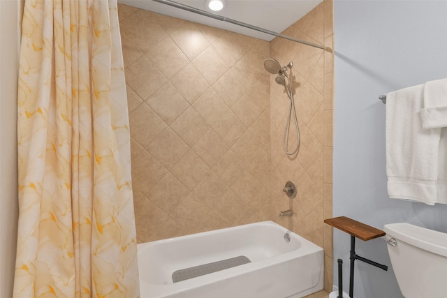 bathroom with shower / bath combo