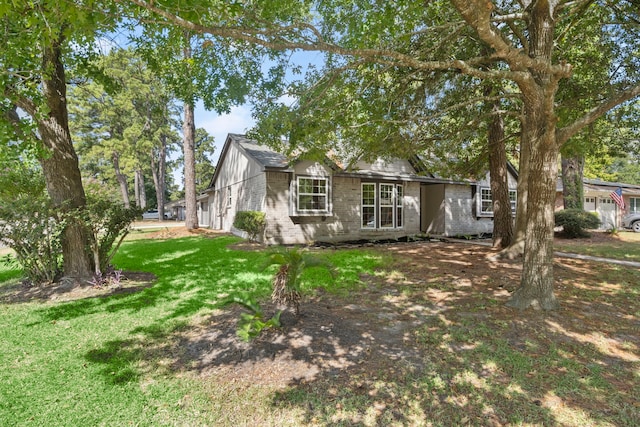 exterior space featuring a front lawn