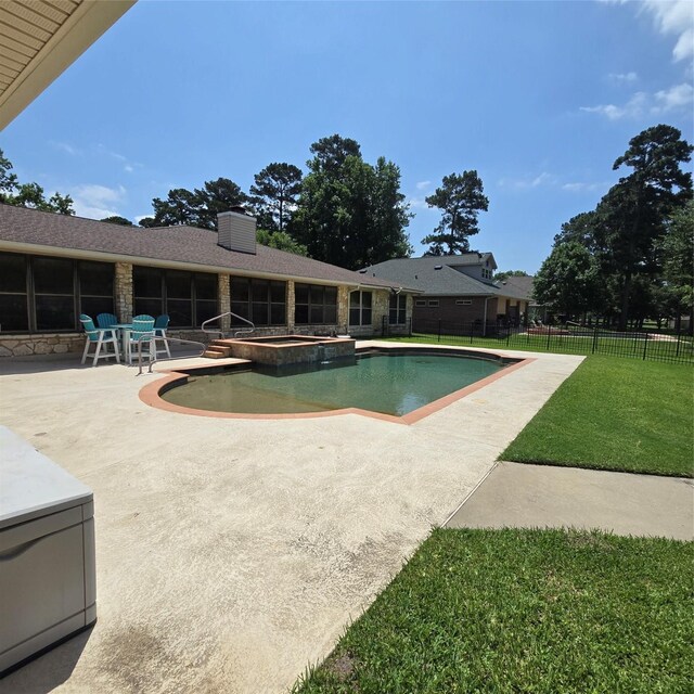 26 Westpoint Dr, Trinity, TX 75862 - view of pool featuring a patio area and a pool with connected hot tub