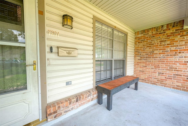 view of patio featuring covered porch