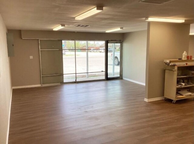 1010 E 1st St, Humble, TX 77338 - photo 14