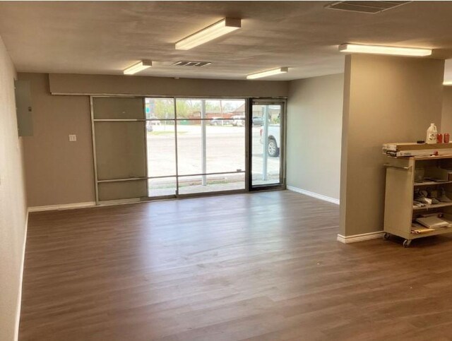1010 E 1st St, Humble, TX 77338 - photo 34