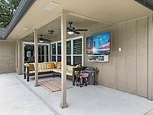 view of patio / terrace featuring ceiling fan and an outdoor hangout area