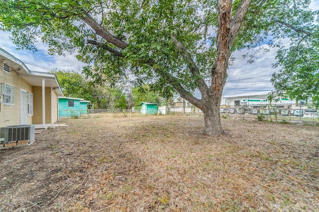 view of yard featuring cooling unit